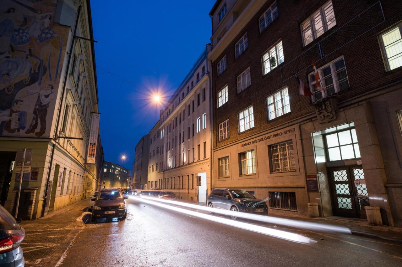 Haas Apartments Downtown With Parking Brno Exteriör bild