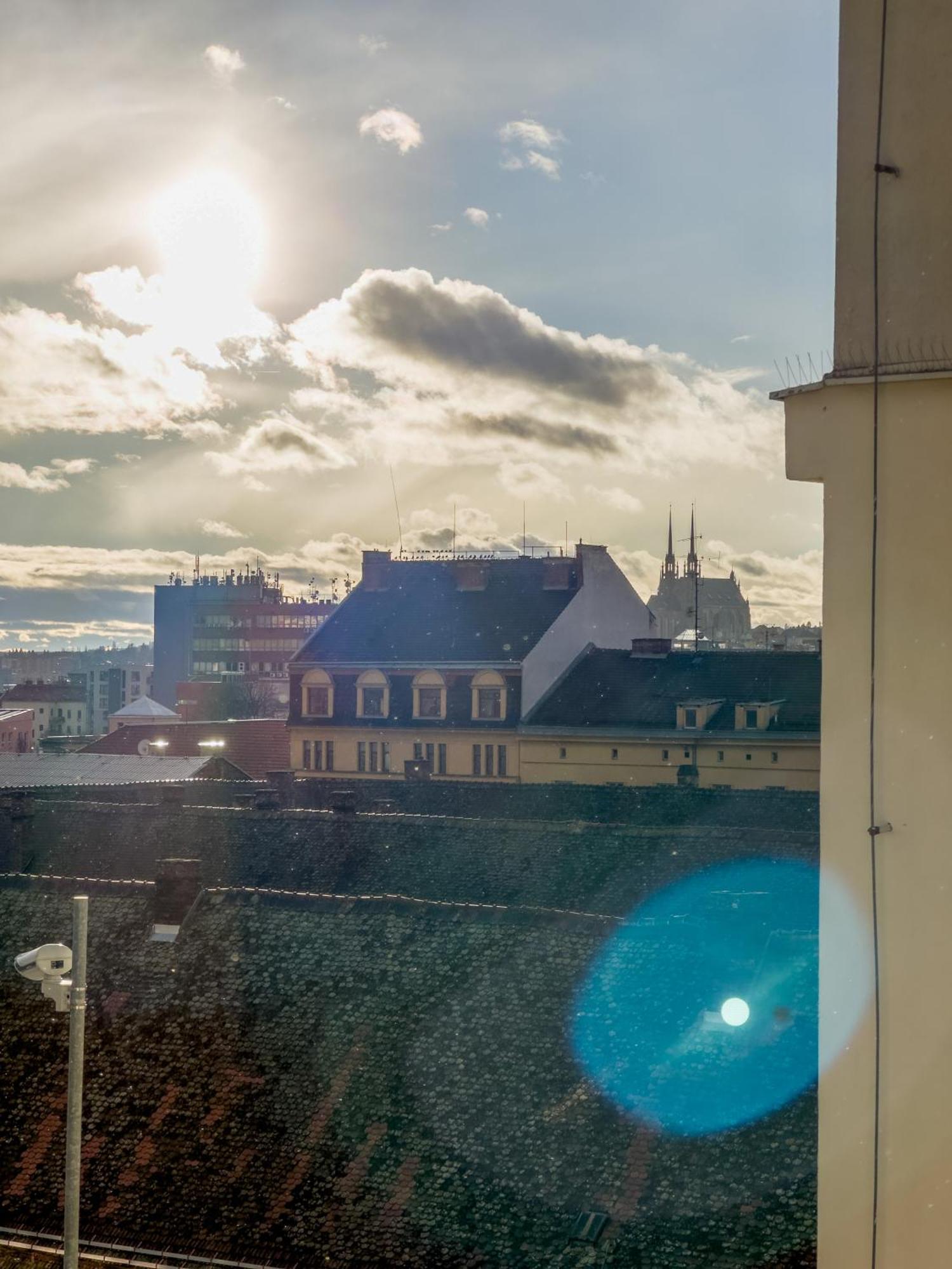 Haas Apartments Downtown With Parking Brno Exteriör bild