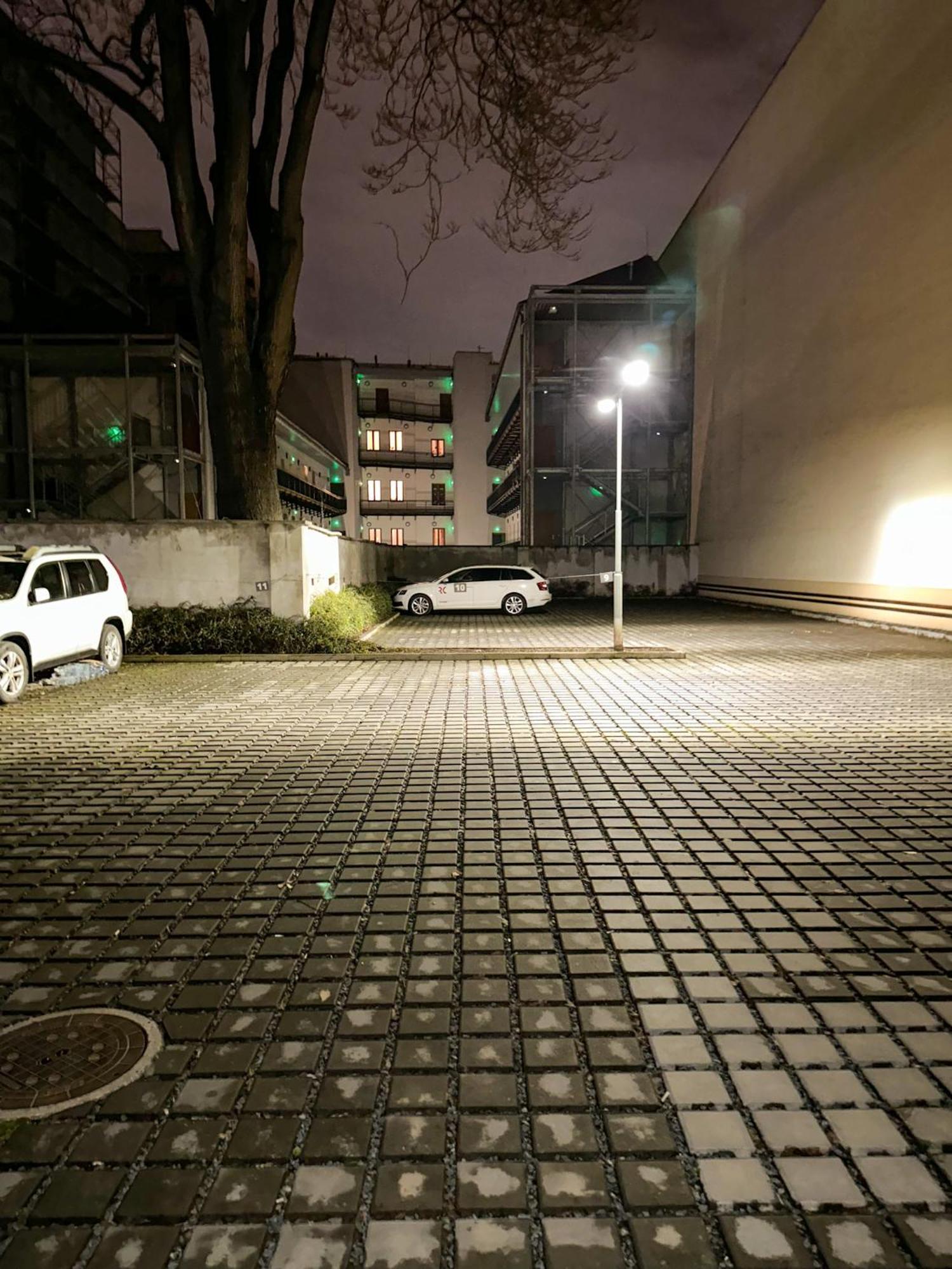 Haas Apartments Downtown With Parking Brno Exteriör bild
