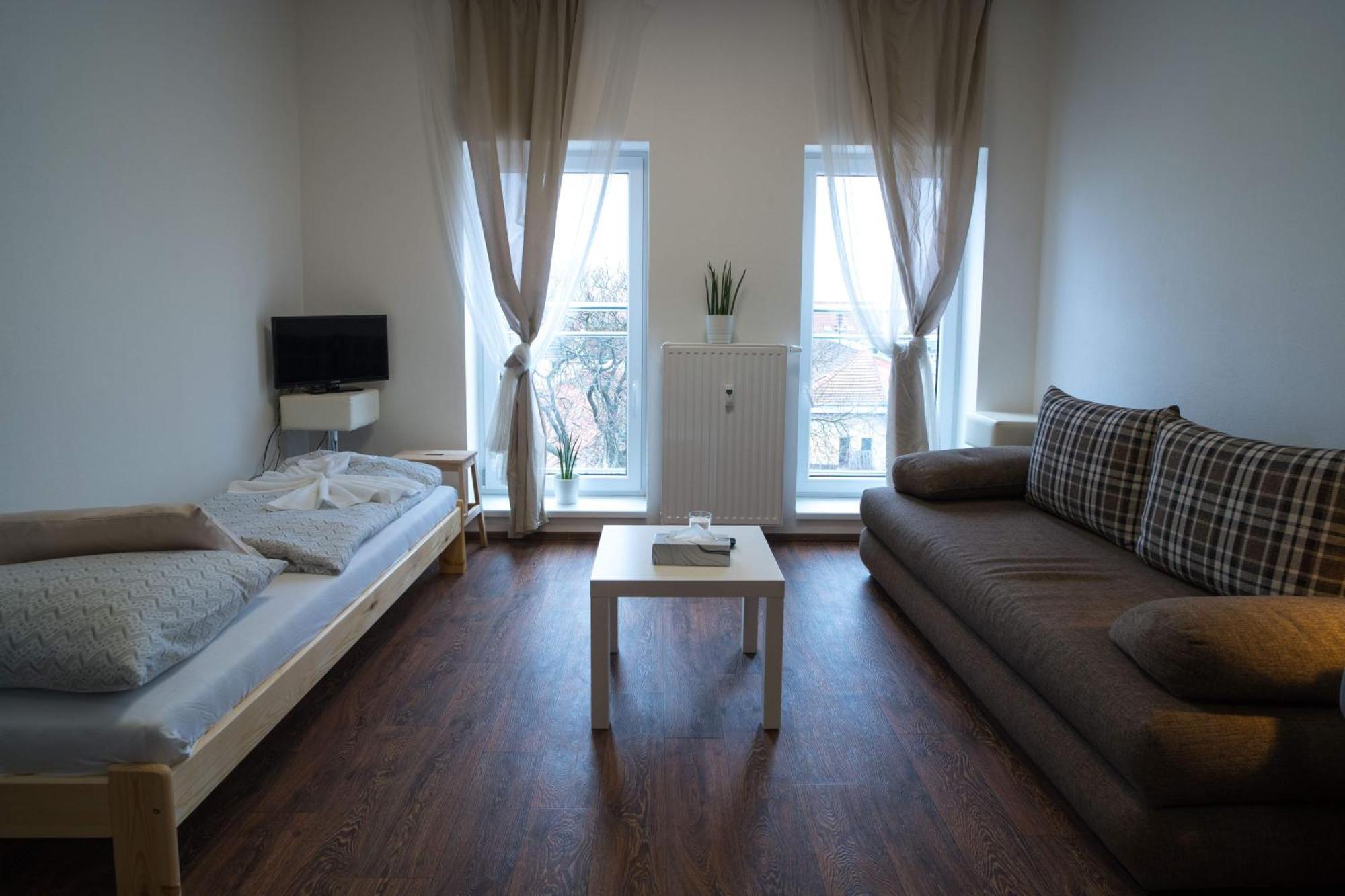 Haas Apartments Downtown With Parking Brno Rum bild