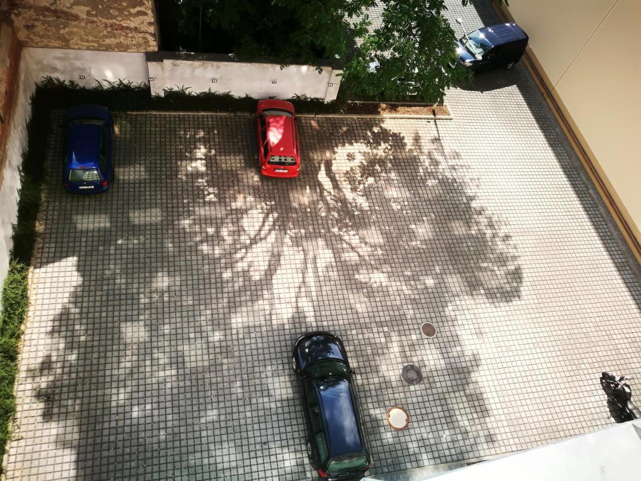 Haas Apartments Downtown With Parking Brno Exteriör bild