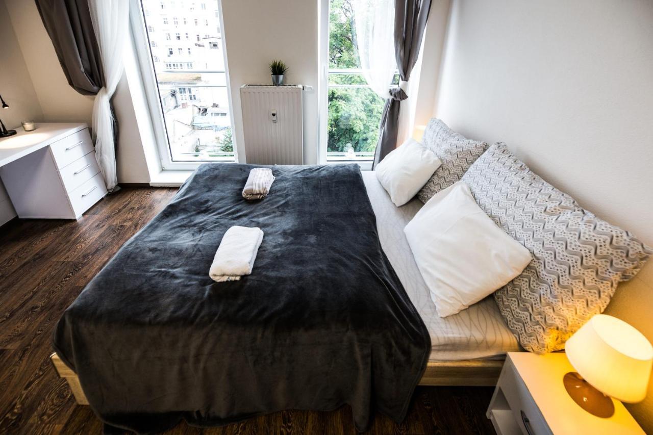 Haas Apartments Downtown With Parking Brno Exteriör bild
