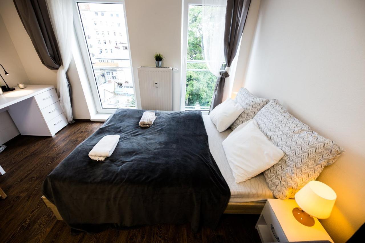 Haas Apartments Downtown With Parking Brno Exteriör bild
