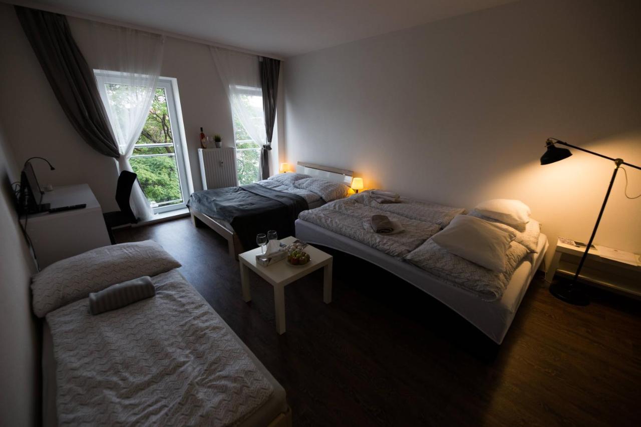Haas Apartments Downtown With Parking Brno Exteriör bild
