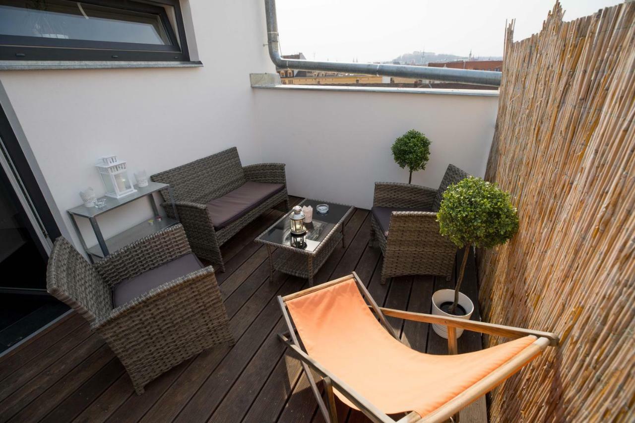Haas Apartments Downtown With Parking Brno Exteriör bild