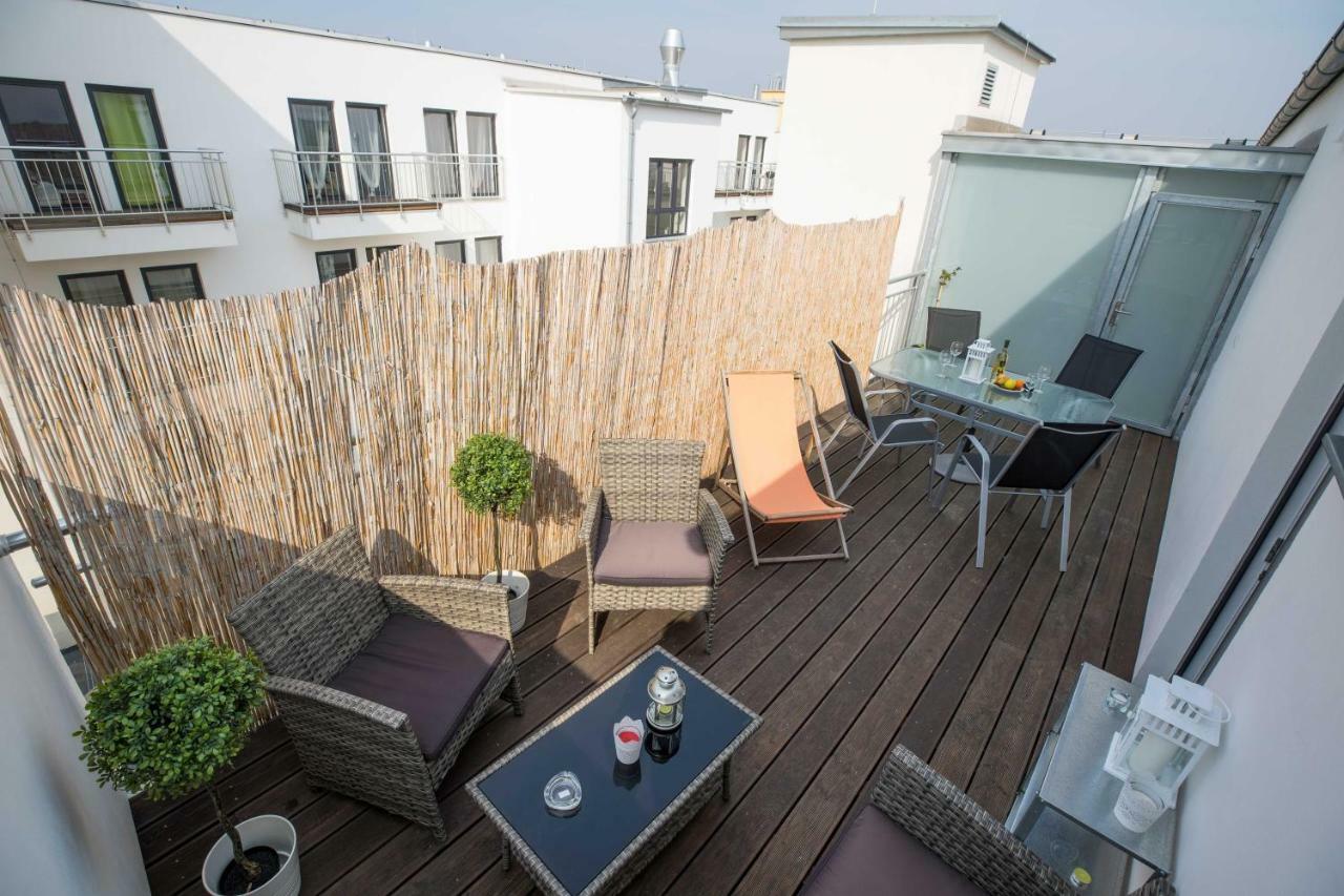Haas Apartments Downtown With Parking Brno Exteriör bild