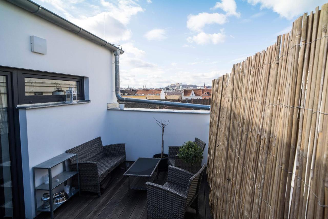 Haas Apartments Downtown With Parking Brno Exteriör bild